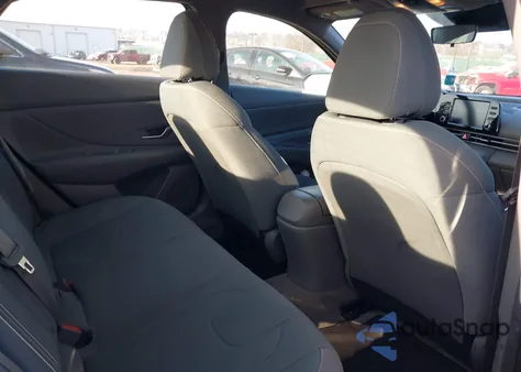 2022 Hyundai Elantra Sel from USA, damaged, VIN 5NPLS4AG5NH071537